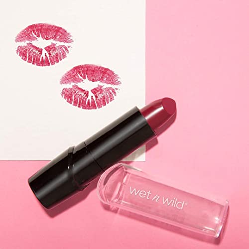 wet n wild Silk Finish Lipstick, Hydrating Rich Buildable Lip Color, Formulated with Vitamins A,E, & Macadamia for Ultimate Hydration, Cruelty-Free & Vegan - Just Garnet